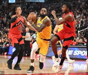 詹姆斯今天缺战凯尔特人 若再缺席一场本季无法评奖