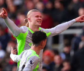 全场6射6正！12.1亿豪门3-0喜提5连胜紧追榜首 神锋双响英超102球