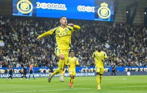 心灰意冷！曝卡塞米罗考虑离开曼联 要去沙特投奔C罗